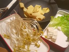 -晓宇重庆火锅(西安荟聚店)