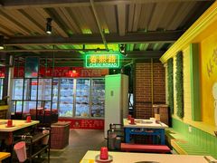 -钢管厂五区小郡肝串串香火锅(梅川路店)