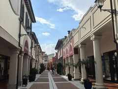 -佛罗伦萨小镇广佛名品奥特莱斯(疏港路店)