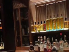 -DM Distiller & Mixologist Whisky Cocktail Bar