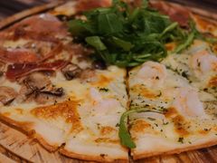 虾仁罗勒披萨-BomBa意大利餐厅