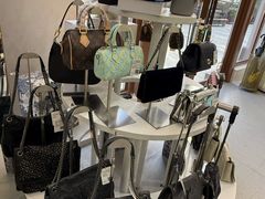 -六六奢品·vintage中古·回收二手奢侈品包包手表首饰(环球港店)