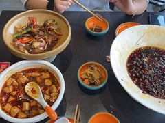 -川流不息·地道川菜·小龙虾(松东路店)