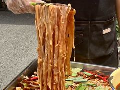 -拈签一笑黄牛肉辣卤串串