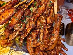 -何师烧烤Pro ·小龙虾·江湖川菜·精酿啤酒(太古里店)