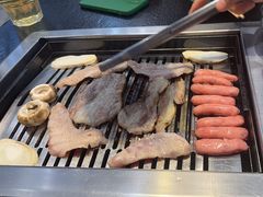 -臻牛烤肉