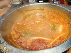 -野山舂·贵州现舂酸汤牛肉(鸿通城店)