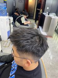 -藤野造型烫发染发