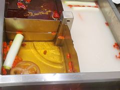 老妈招牌双味汤-皇城老妈·大连海鲜火锅(港湾店)