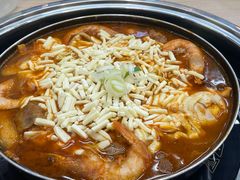 -三清洞摩西韩式年糕火锅(威高广场店)
