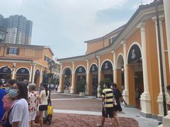 -佛罗伦萨小镇广佛名品奥特莱斯(疏港路店)