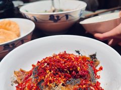 干椒蒸油炸鲫鱼-田小狗的饭店(碧桂园店)