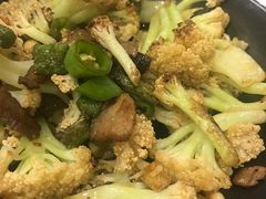 -鲁班小馆(政四街店)