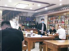 大堂-晋芳源刀削面烧烤