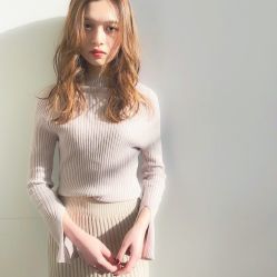 -变画·发型STUDIO