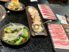 -喵小乙碳火烤肉(大坪协信星光天地店)
