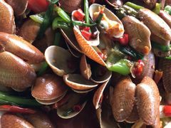 -亚龙湾8号(丁村万人海鲜广场店)