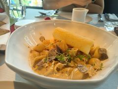 -弦月窗LUNETTE BY AMANDA(复兴路店)