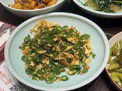 -川流不息·地道川菜·小龙虾(松东路店)