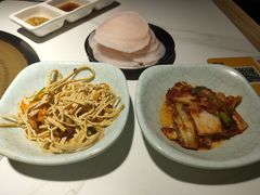 腌萝卜片-猪啊牛呀羊啊铜盘烤肉(正大广场店)