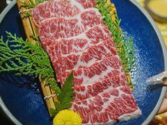 -山川小町·极番烧肉(新地假日广场店)