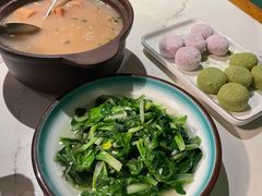 清炒小白菜-小凤庭·地道湖北菜武昌鱼·藕汤(38年黄鹤楼店)
