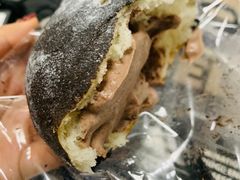 巧克力冰淇淋爆浆面包-那家面包房(珠江路店)
