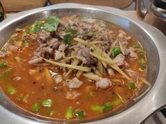 -兔行天下-鸿鹤鲜锅兔(中海国际店)