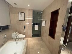 -上海龙之梦万丽酒店