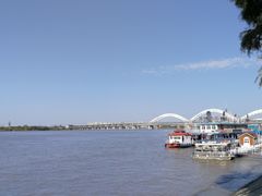 -人民防洪胜利纪念塔