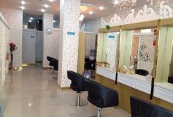 点击看大图 -Bollins波林丝•专研护发中心