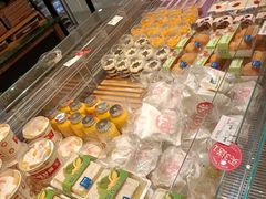 零售区-东哥面包(江宁大润发店)