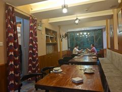 -小丫头餐厅·江浙菜·烧烤(灵隐店)