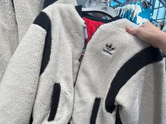 -百年港湾奥特莱斯(香炉礁店)