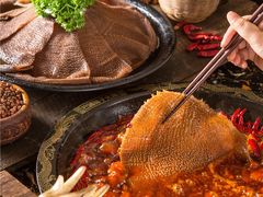 -巴国妹子毛肚火锅(蓝光悦城店)
