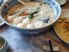 极品鱼头皇-山外山菜馆(玉泉路店)