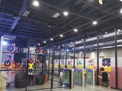 -小小特工运动馆(宝山三邻桥中心)