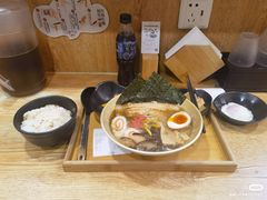 -柒鉦·日式豚骨拉麵(常德路店)