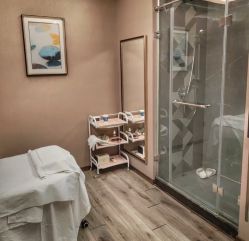 -香榭丽舍·海菲秀·皮肤管理痘敏肌修护