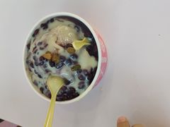 红豆炼乳刨冰-梁子刨冰王&梁小糖(王顶堤店)