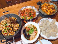 -东来菜馆•手抓海鲜家常菜•海鲜锅贴(鸽子窝店)