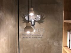 -HIGH FIVE哈福手工汉堡(桂林路店)