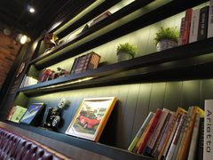-拉亚汉堡经典餐厅(商城路店)