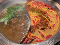 -廖掌柜·重庆鲜货火锅(上海首店)
