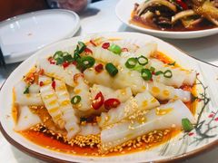 -辣小妮de川菜馆(红旗Mall店)