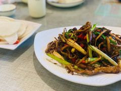 茶树菇五花肉-鲜榨果汁·啤酒鱼(环岛河店)