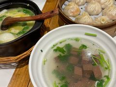 -馋三尺蟹粉小笼(人民广场店)