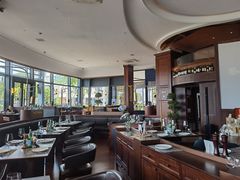 -MONICH牛排融合餐厅(和义大道购物中心店)