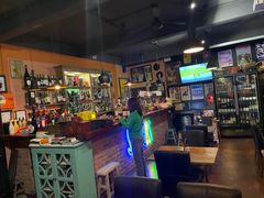 -SISTERS BAR RESTAURANT川意酒馆(嘉善老市H楼店)