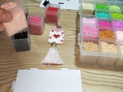 -花栗创意手工馆·小戏拼豆店